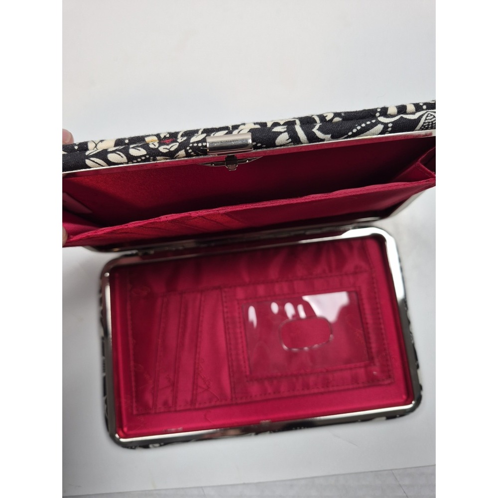 Vera Bradley Opera Wallet Retired Barcelona Floral Quilted Metal Frame Black NWT - Picture 6 of 14